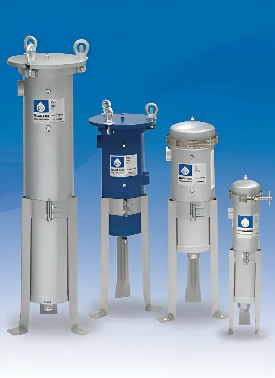 Filter bags and bag housings for liquid service