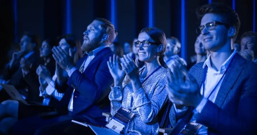 A leadership keynote built for management-level rooms